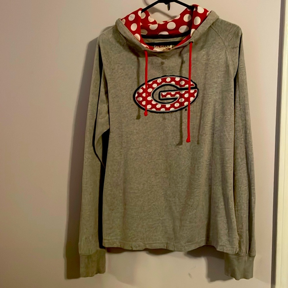women’s Georgia Bulldogs long sleeved hoodie